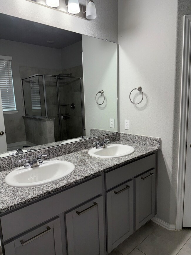 Building Photo - 31634 Brown Fern Dr