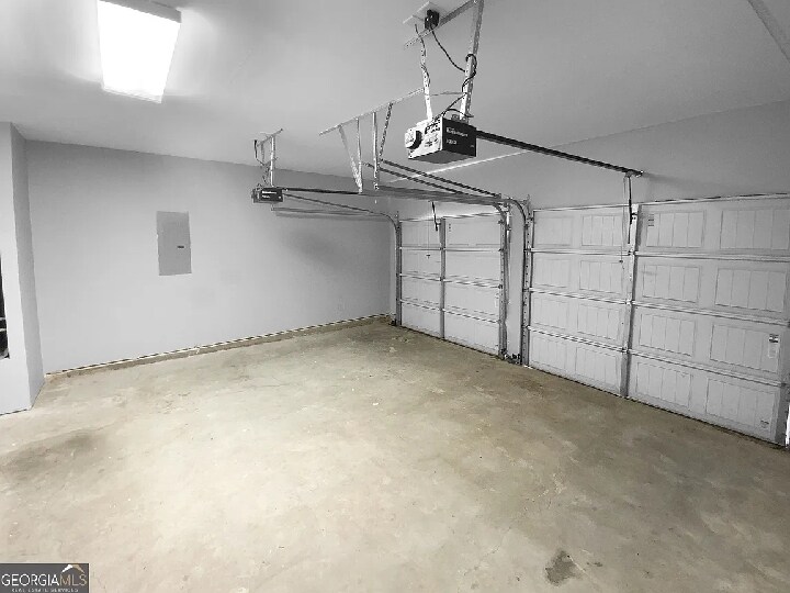 Building Photo - 5735 Hedge Brook Dr