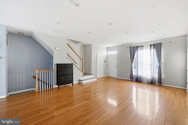 Building Photo - 554 Ellison Ct