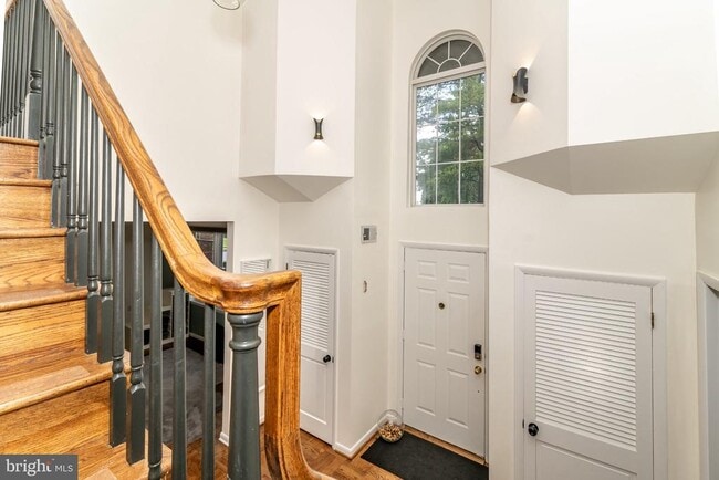 Building Photo - 1800 Lark Ln