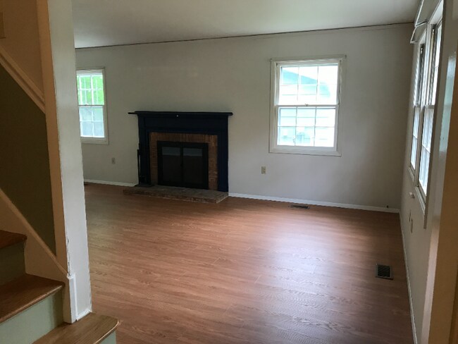Building Photo - 1734 Swinburne Ave