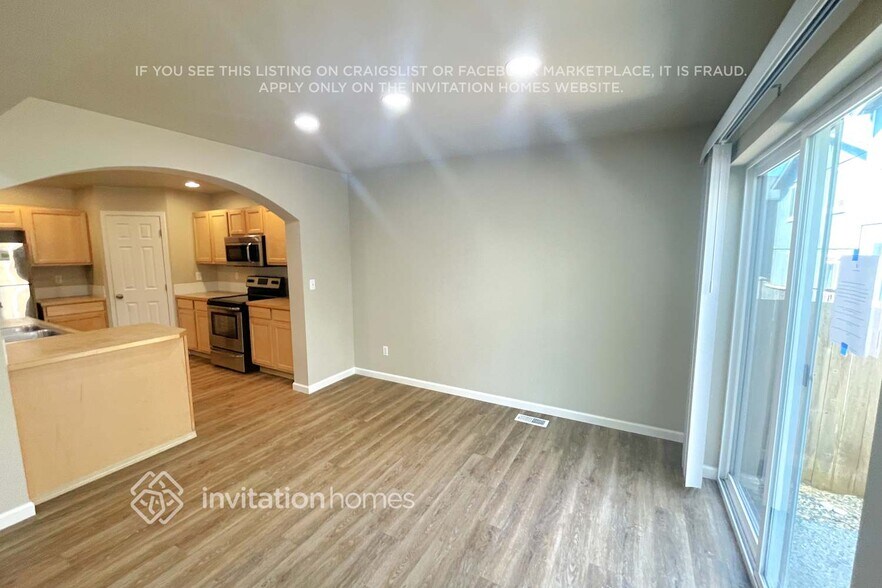Building Photo - 7325 178 St Ct E