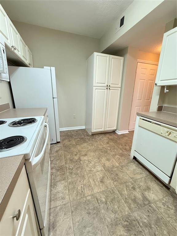 Building Photo - 5524 Metrowest Blvd