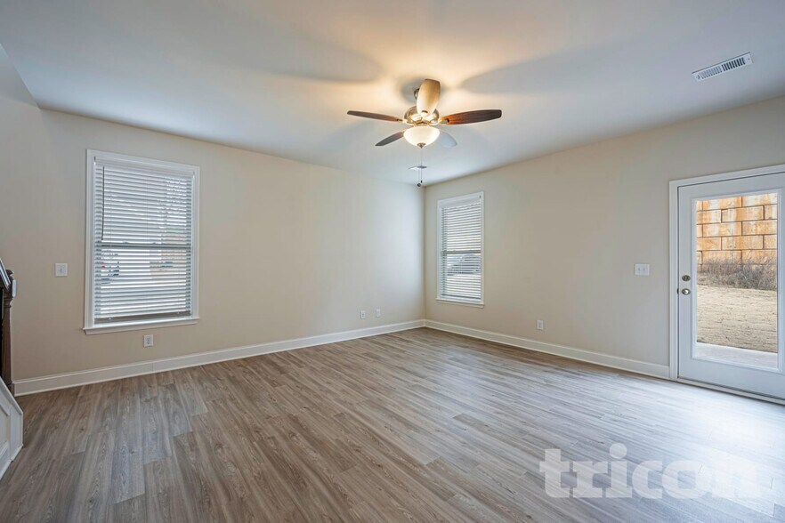Building Photo - 218 Margrave Dr