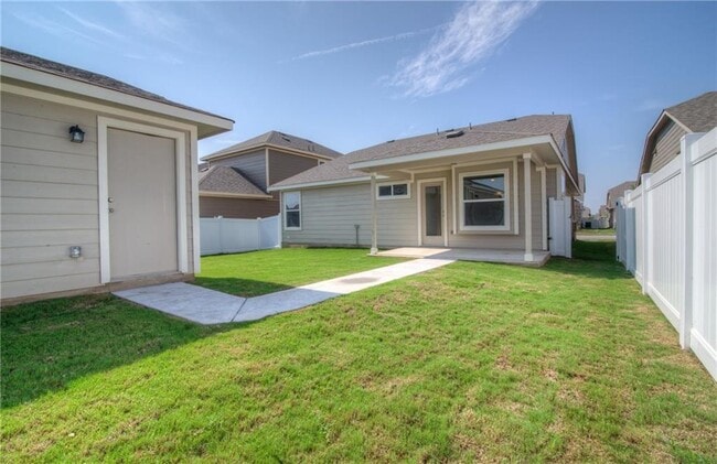 Building Photo - 1120 Badlands Dr