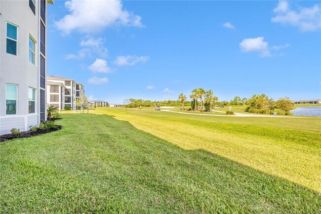 Building Photo - 12140 Wellen Golf St