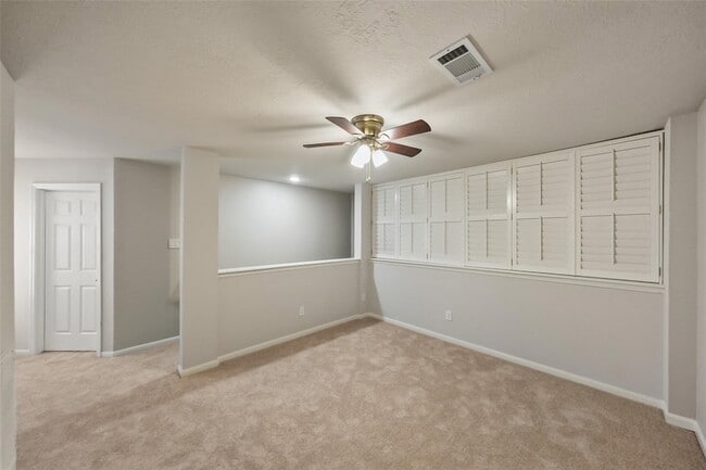 Building Photo - 2351 Summit Way Ct