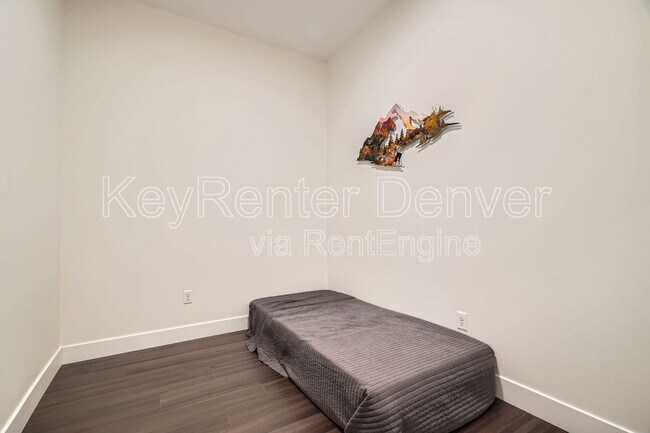 Building Photo - 2876 W 53rd Ave
