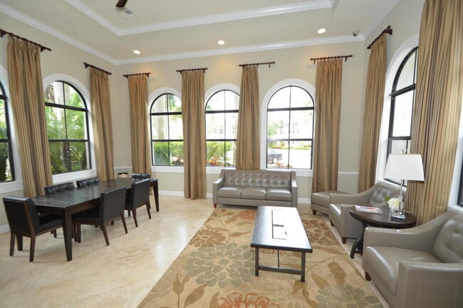 Building Photo - 4920 NW 15th Ave