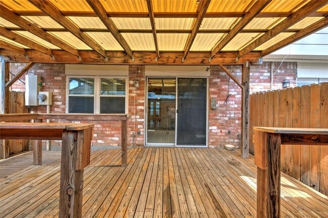 Building Photo - 1141 Country Pl Dr