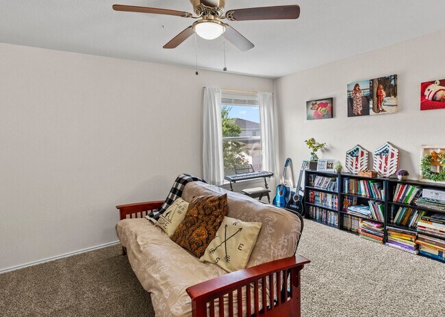 Building Photo - Charming 3-Bedroom Home in a Convenient Lo...