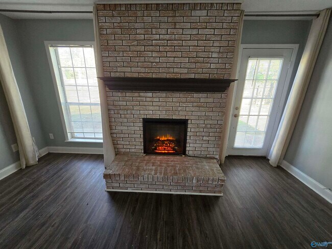 Building Photo - 159 Mallard Dr