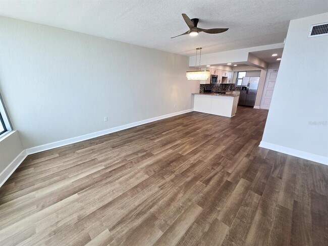 Building Photo - 1133 Ocean Shore Blvd