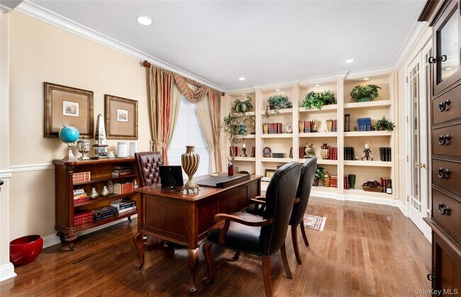 Building Photo - 19 Hamlet Woods Dr