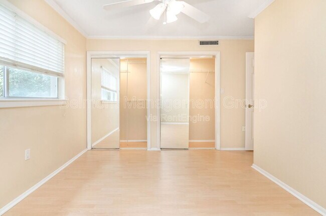 Building Photo - 644 N Knowles Ave
