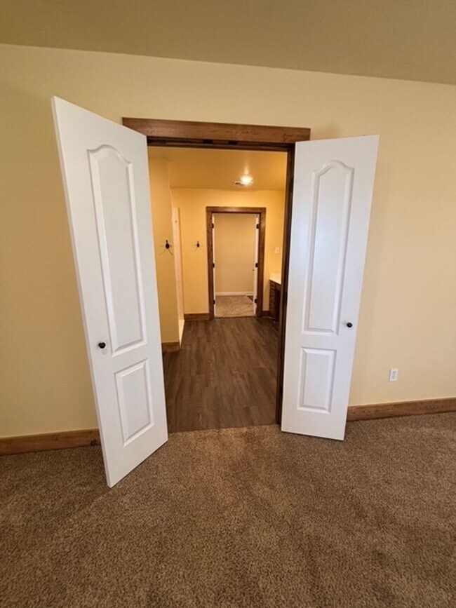 Building Photo - 6881 FM 1387