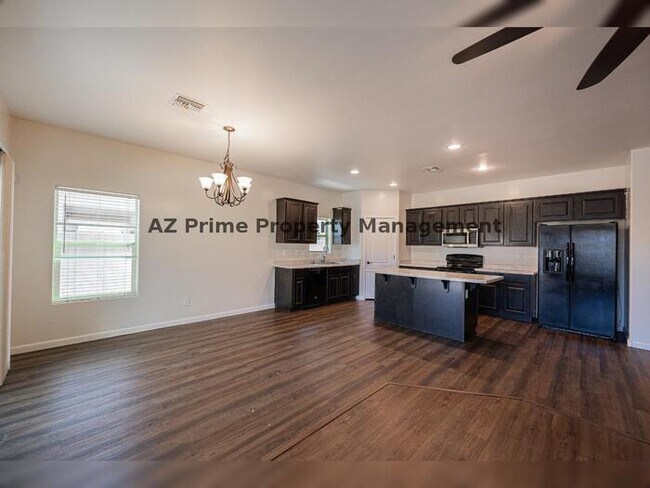 Building Photo - 1520 E Apollo Rd