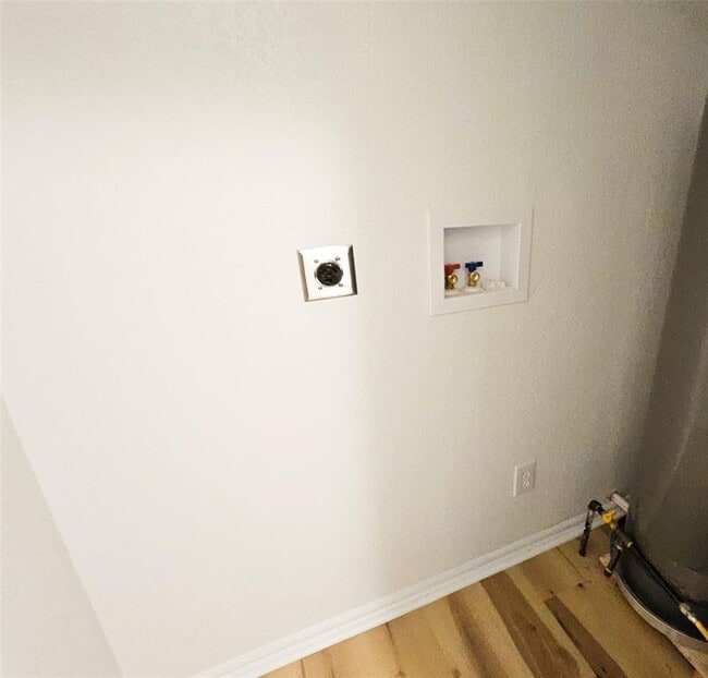 Building Photo - 4509 SE 26th St