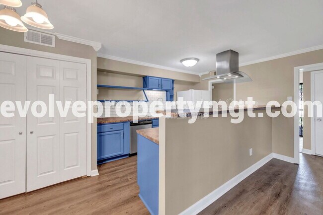 Building Photo - 1170 Simmonsridge Dr