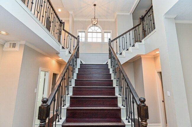 Building Photo - 17910 Moss Point Dr