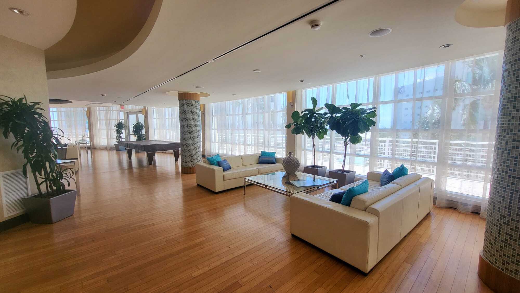 Building Photo - 253 NE 2nd St