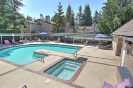 Shared Pool & Hot Tub - 17512 149th Ave SE