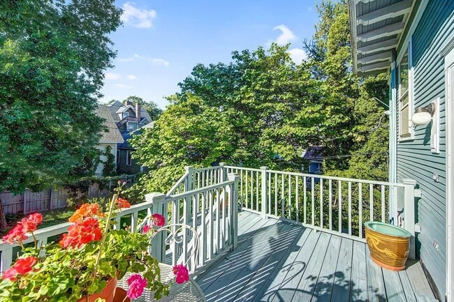 Building Photo - F. Scott Fitzgerald House in Saint Paul Can Be Your Home!