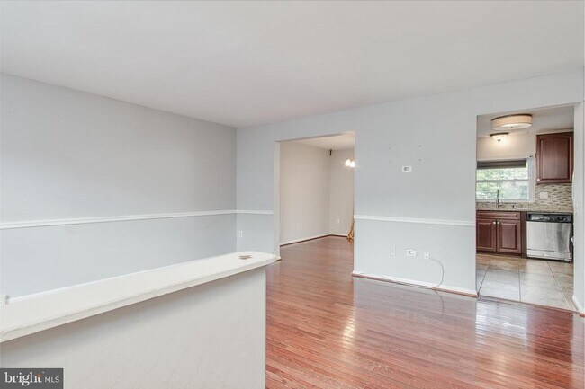 Building Photo - 1847 Dulaney Ct