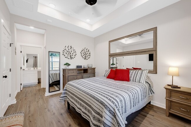 Building Photo - 10317 Lake Rd