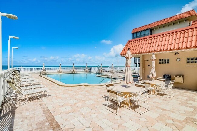 Building Photo - 17580 Gulf Blvd