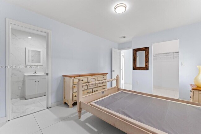 Building Photo - 14109 SW 55th St