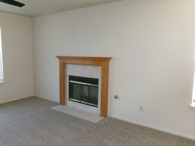 Building Photo - 218 Idlewild Dr