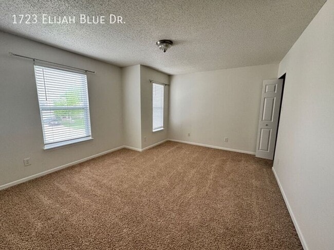 Building Photo - 1723 Elijah Blue Dr