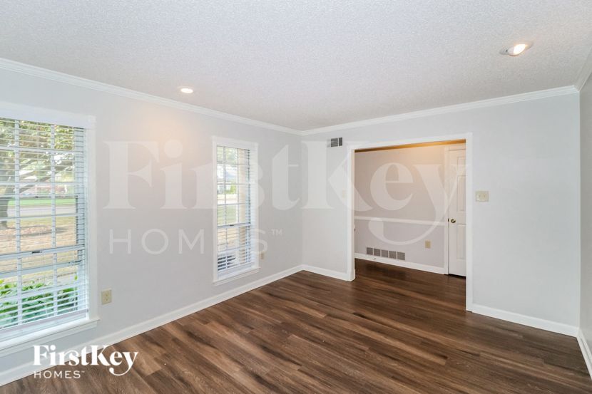 Building Photo - 7675 Charstone Dr