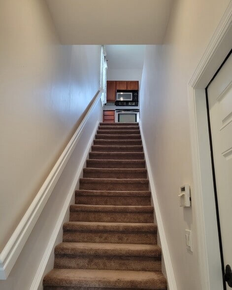 Building Photo - 10608 159th Ct N