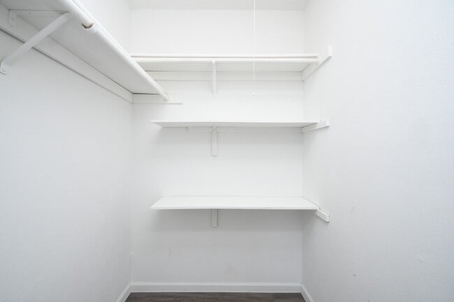 Building Photo - 379 Richvale Ln