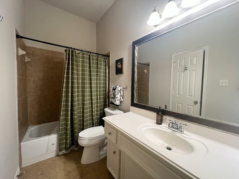 Building Photo - 2607 Diamond River Dr