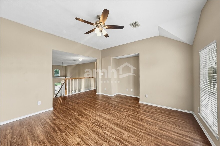 Building Photo - 26004 Castle Meadow Ln