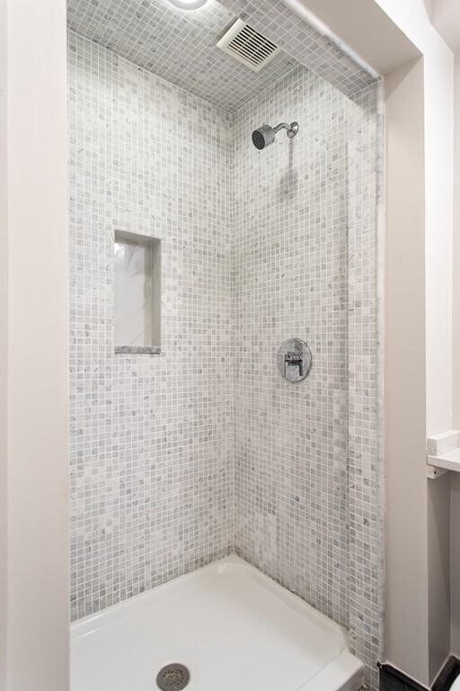 Building Photo - 107 N St