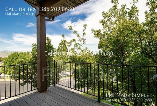 Building Photo - 14910 Treseder St