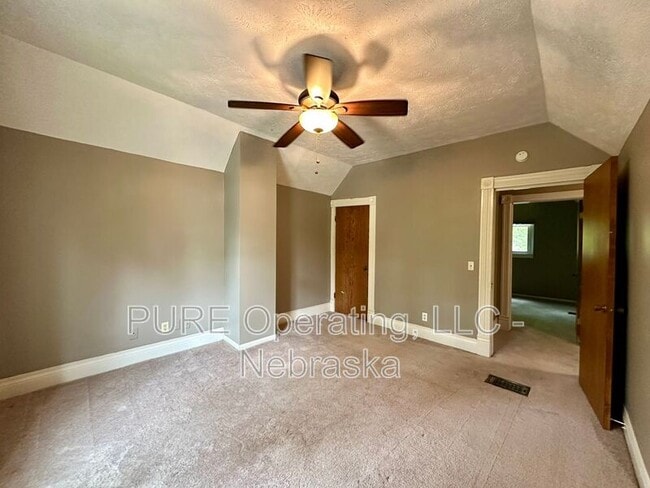 Building Photo - 1009 N 49th Ave