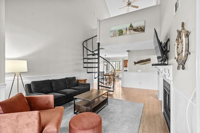 Building Photo - 2535 Great Scott Dr