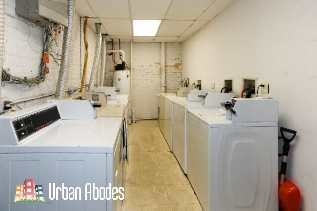 Building Photo - 911 W Dakin St