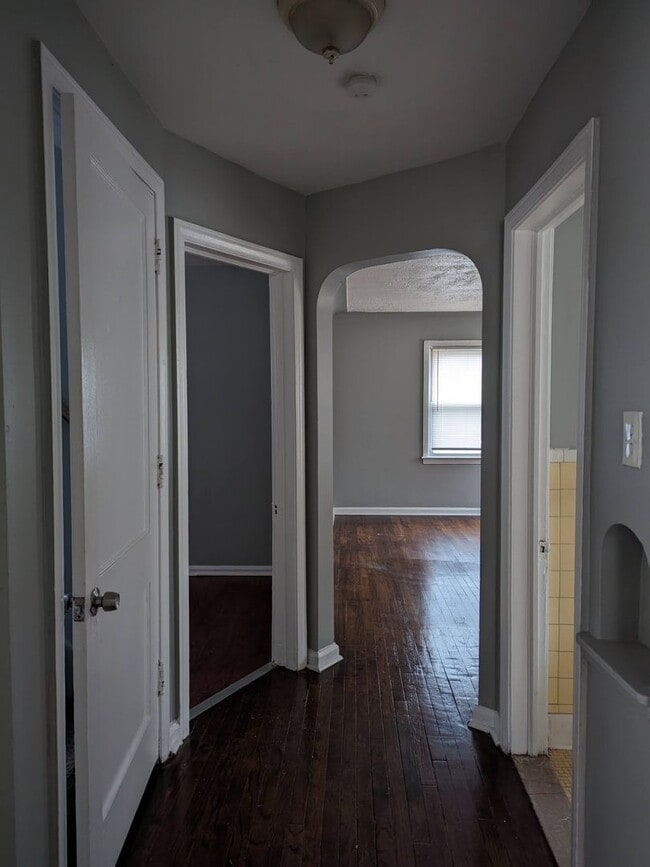 Building Photo - 12648 Mettetal St