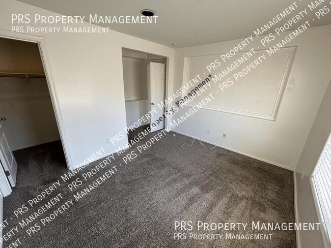 Building Photo - 45563 W Starlight Dr