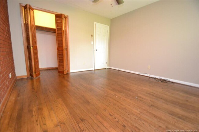 Building Photo - 5131 Lundy Dr