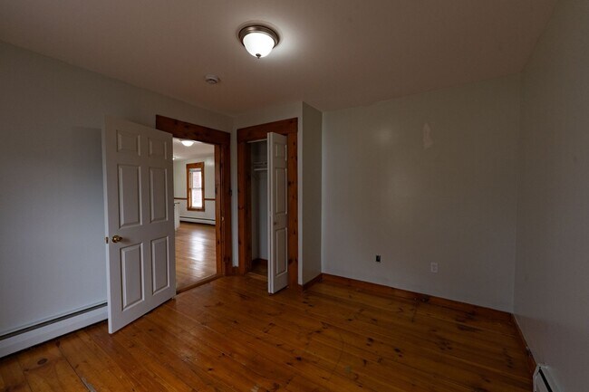 Building Photo - Spruce (294)