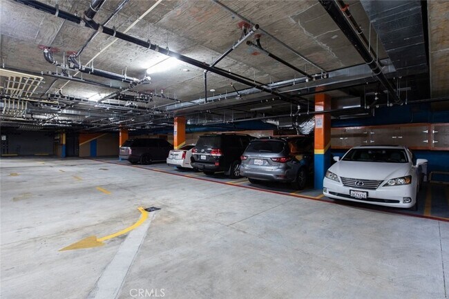 Building Photo - 330 Salem St