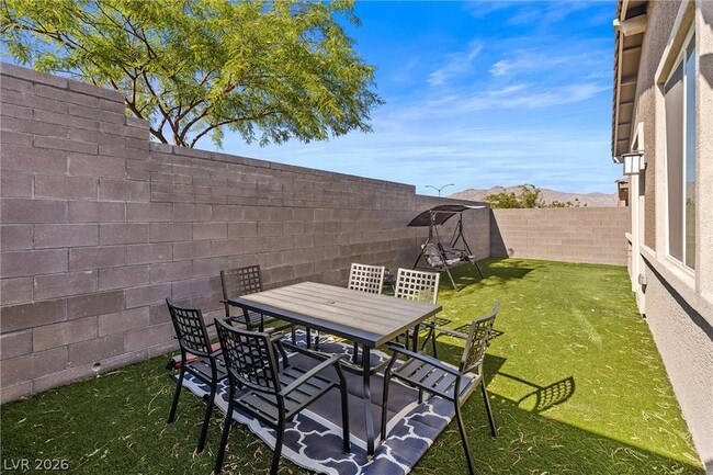 Building Photo - 9446 Sequoia Rdg Ave