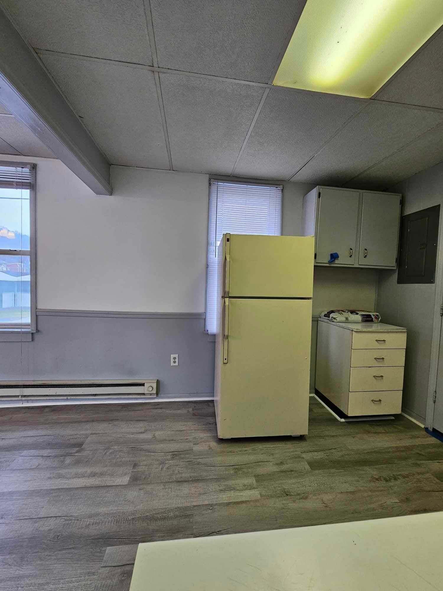 Building Photo - 526 Necessity St